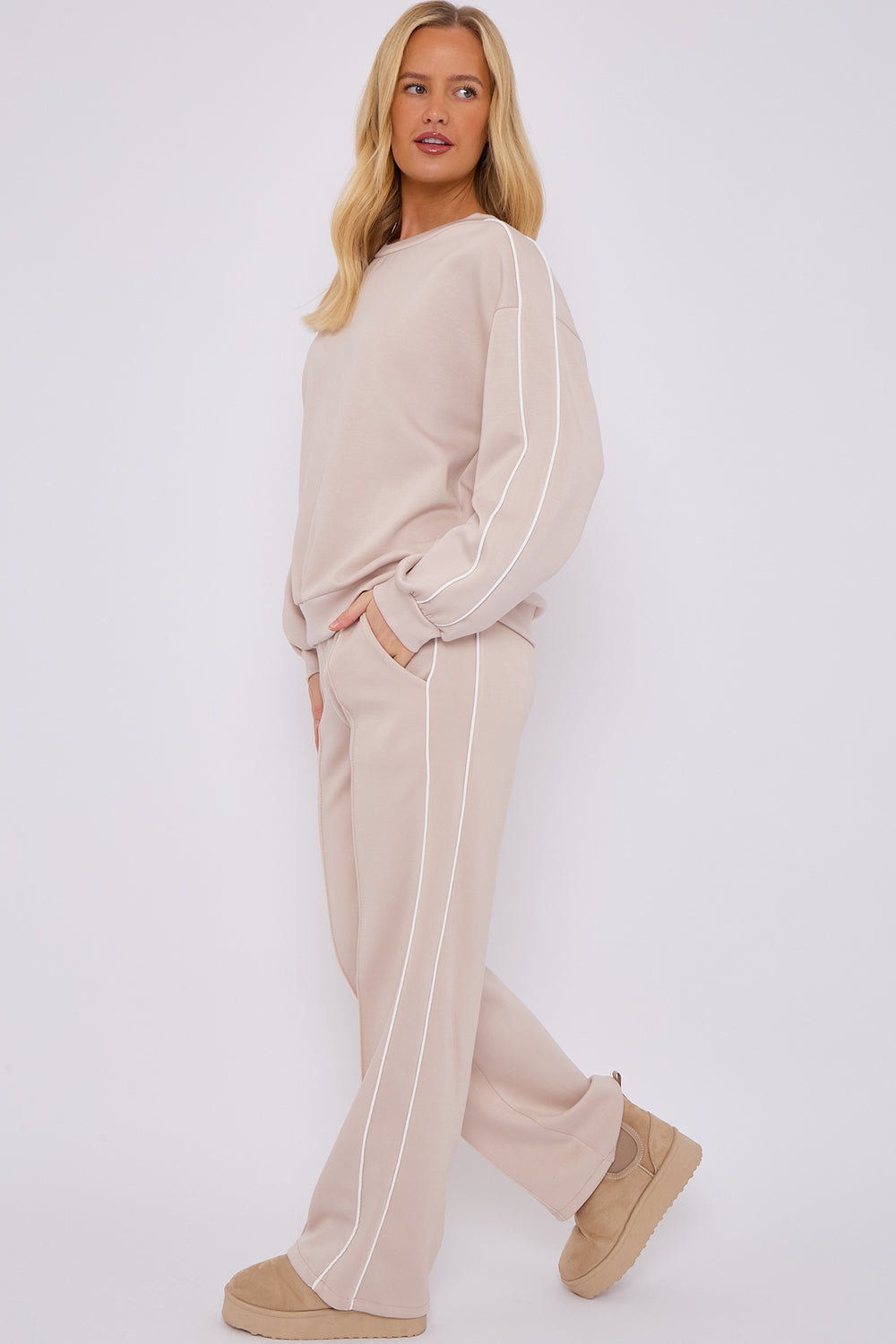 STRIPE DETAIL LOUNGEWEAR (15066316374400)