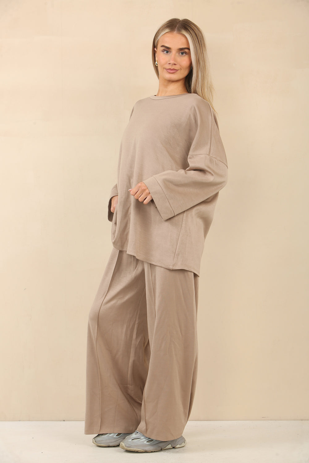 OVERSIZED BASIC LOUNGEWEAR (15063003988352)