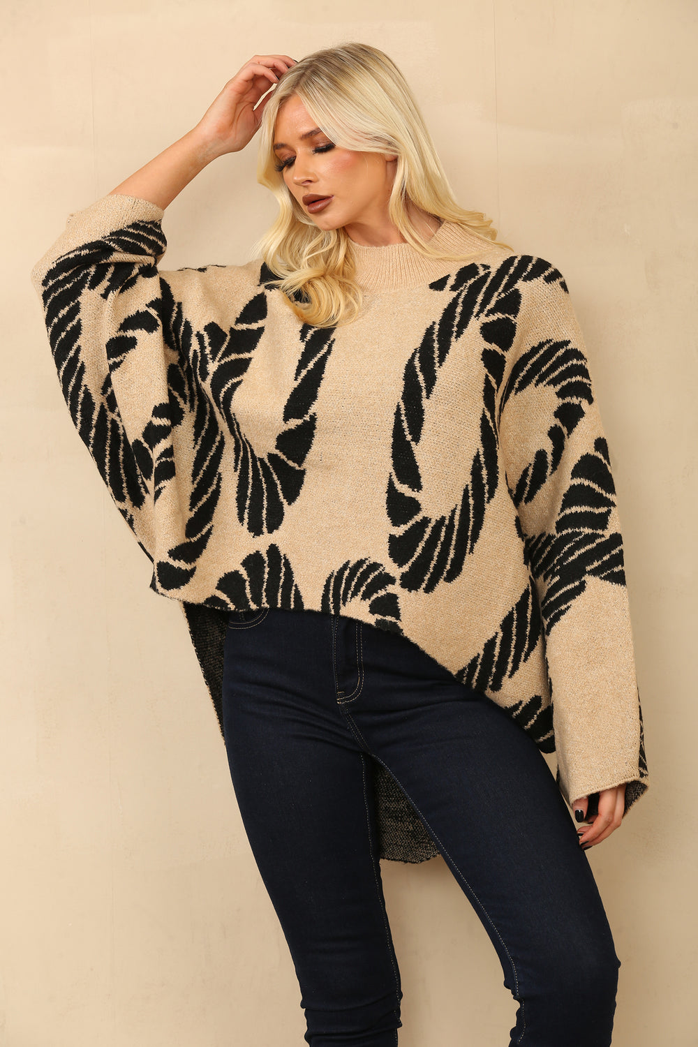 CIRCLE PRINT KNIT JUMPER (8780956467448)