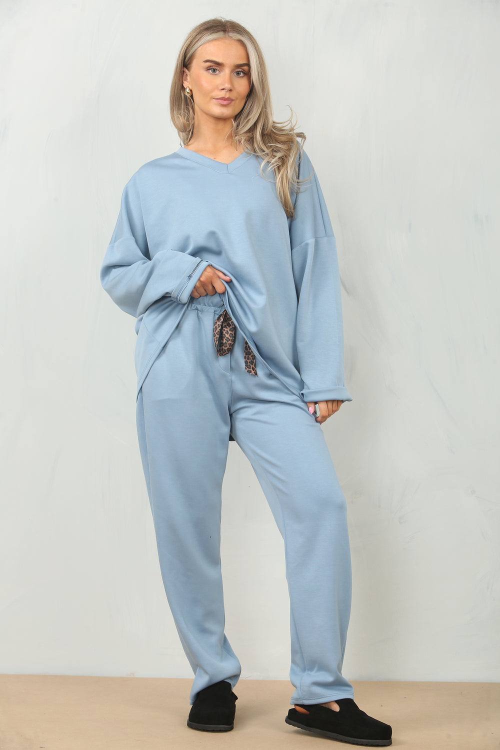 V-NECK PLAIN LOUNGEWEAR (15095652090240)