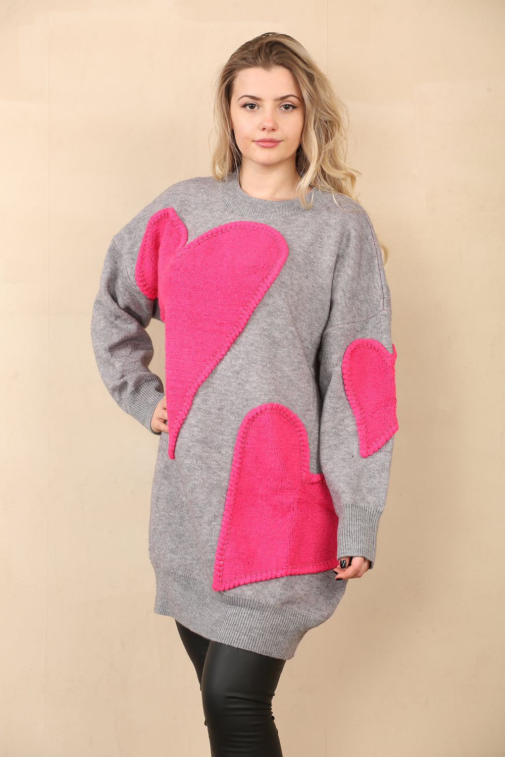 3D HEART  OVERSIZED JUMPER (14958431568256)