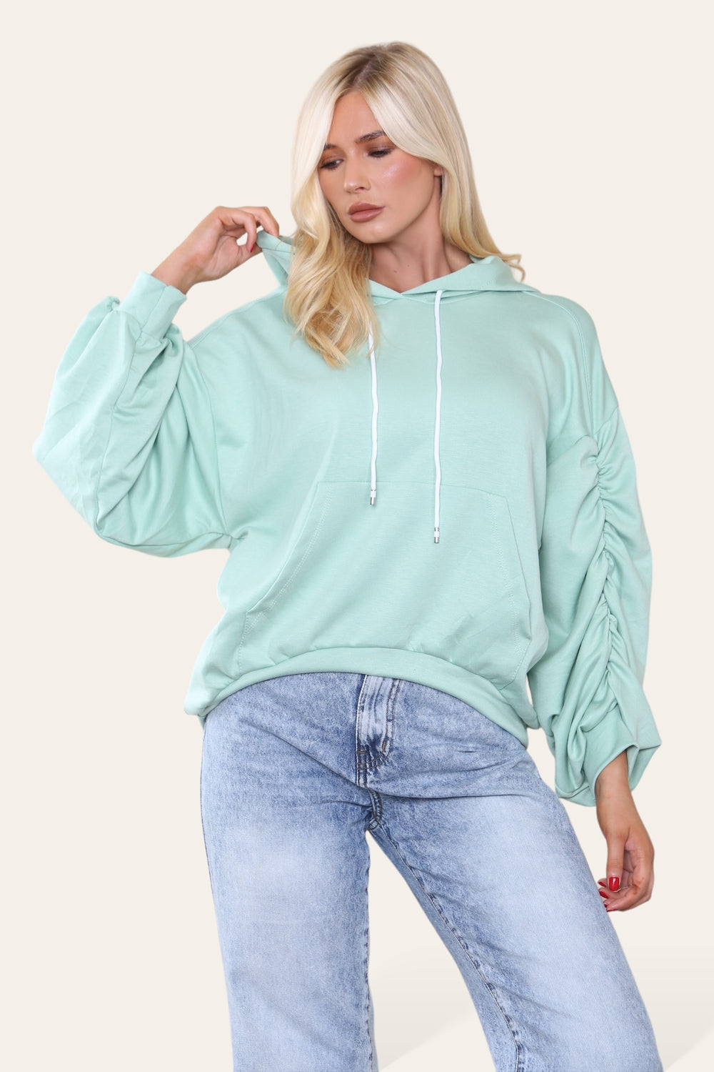 RUCHED SLEEVE PLAIN HOODIE (8657404264696)